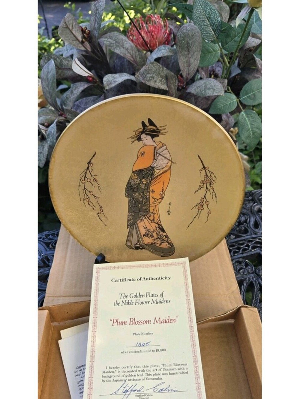 House of Kano-Giyaman Japan "Plum Blossom Maiden" Plate Golden Plates Series COA